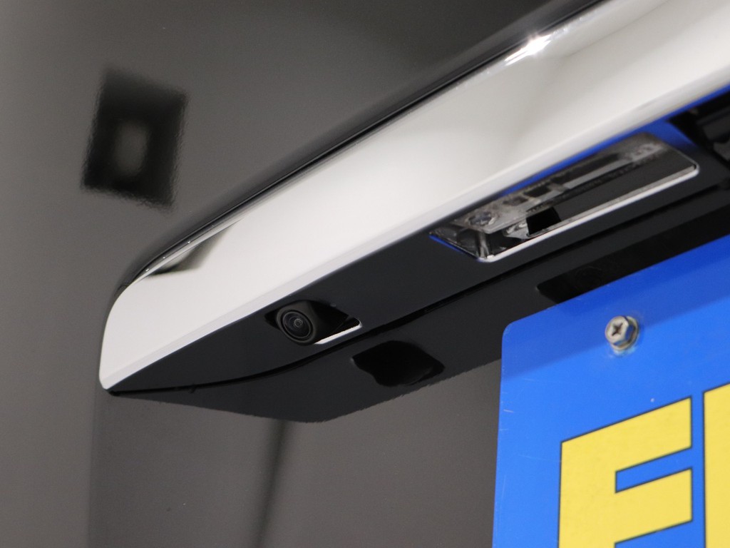 バックカメラも付いております！