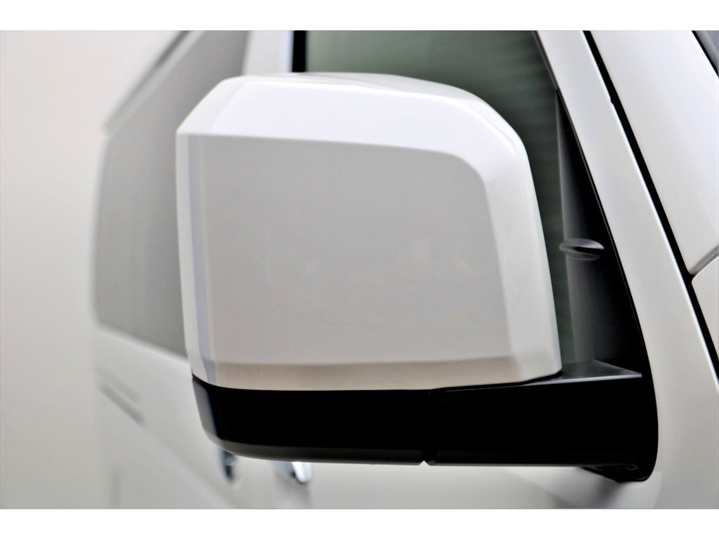 サイドミラーは同色塗装済み！！