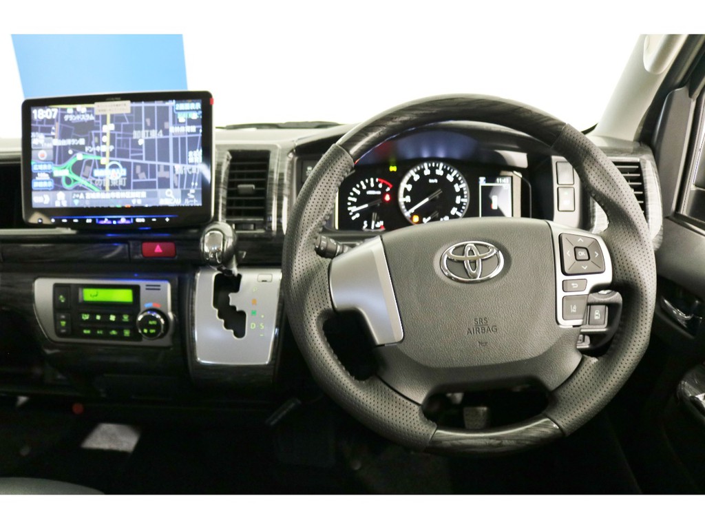 ステアリング＆シフトノブも変更！【準備中の為写真はイメージです】