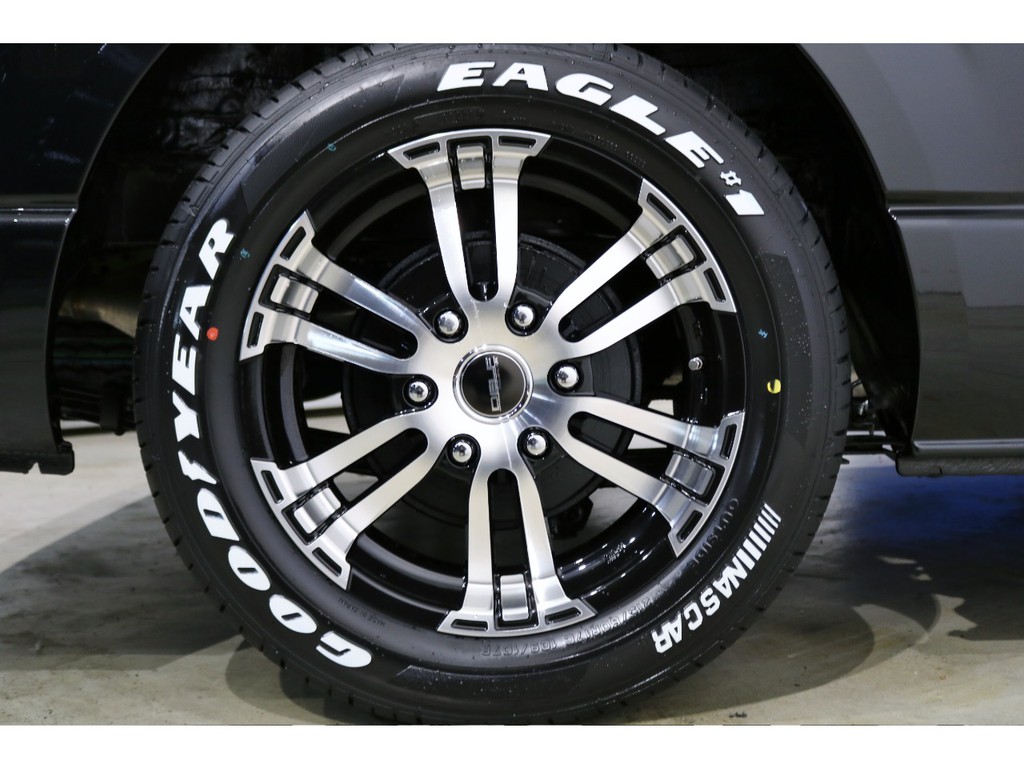 オリジナルホイールデルフ0217インチアルミホイール＆ナスカータイヤ！