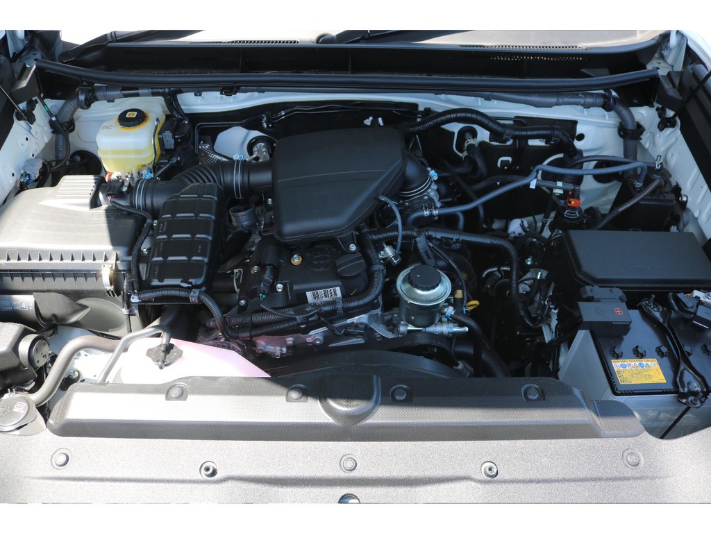 2.7L　ガソリンエンジン！