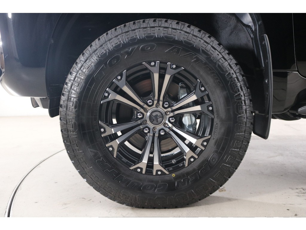 新品TOYOタイヤ＆新品ナイトロジャベリンAW☆