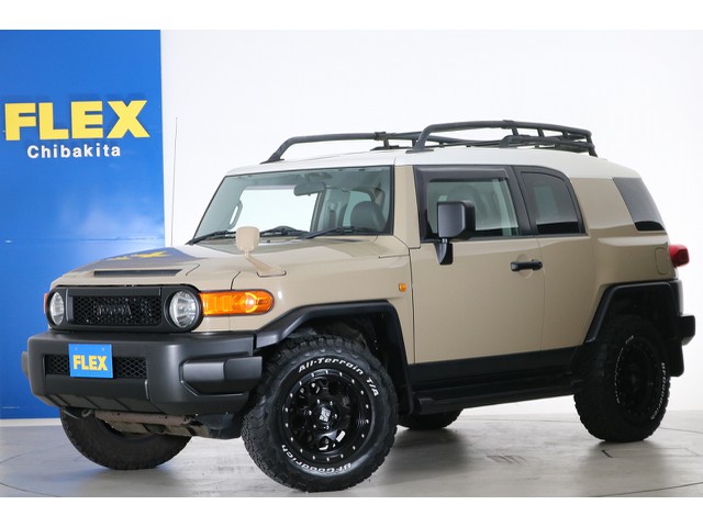 人気のベージュカラー FJクルーザ入庫致しました☆