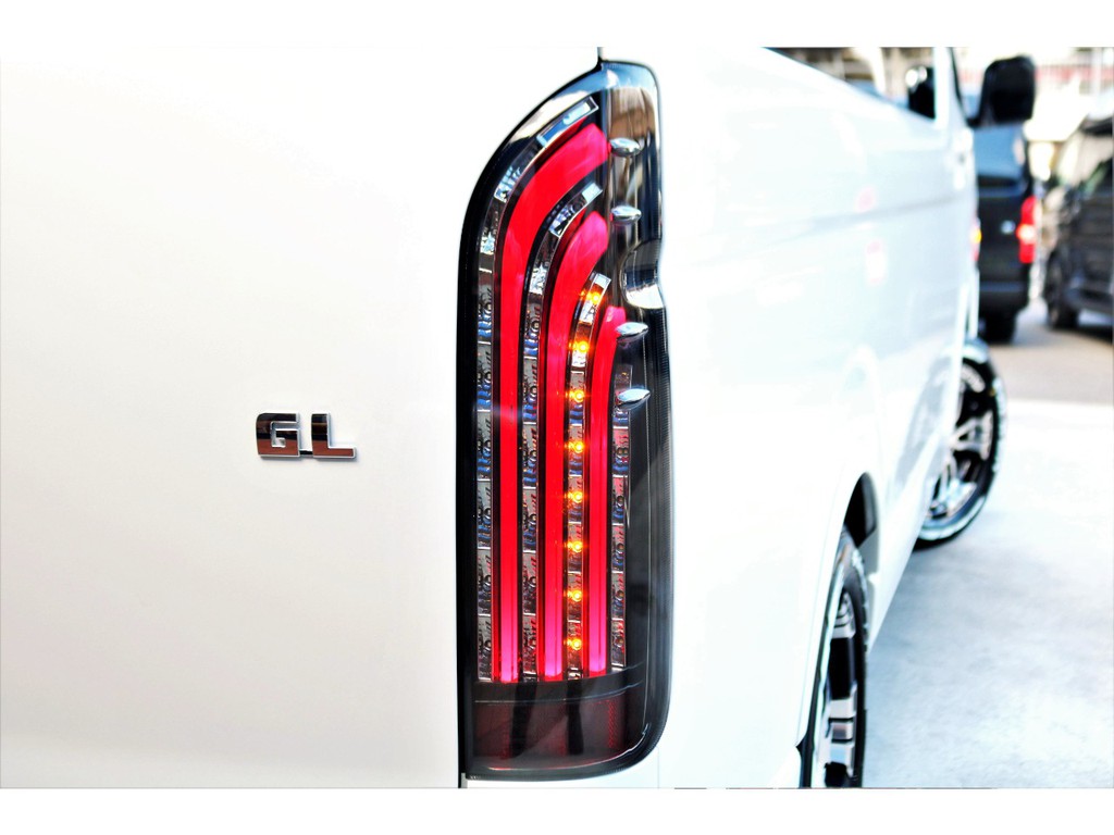 テールはＦＬＥＸ 煌めきレッドＬＥＤテールをインストール！！