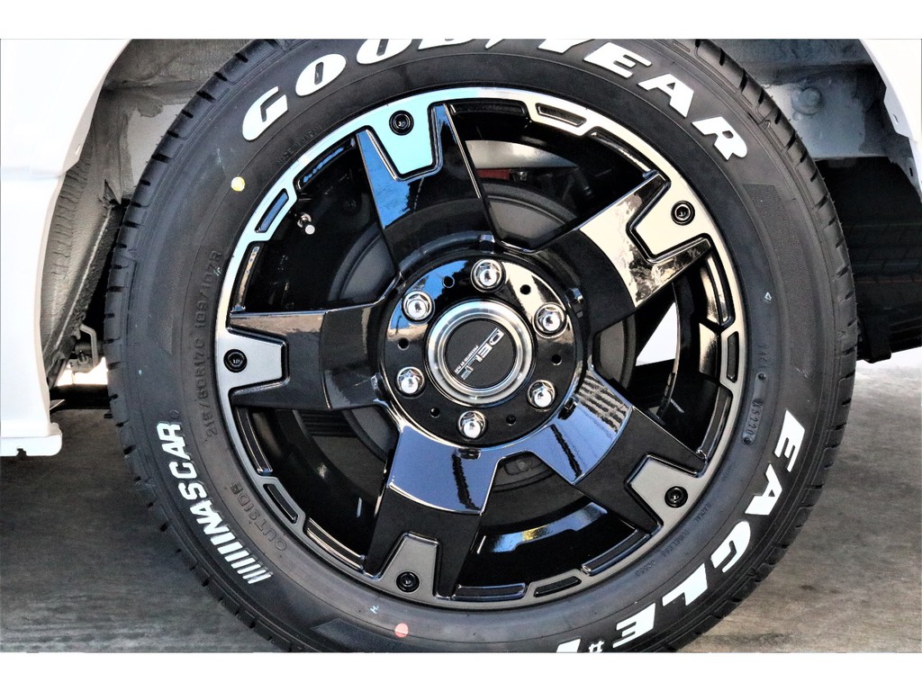 オリジナル１７インチアルミホイール＆グットイヤーナスカータイヤ