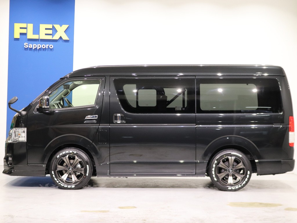 パワースライドドア完備！