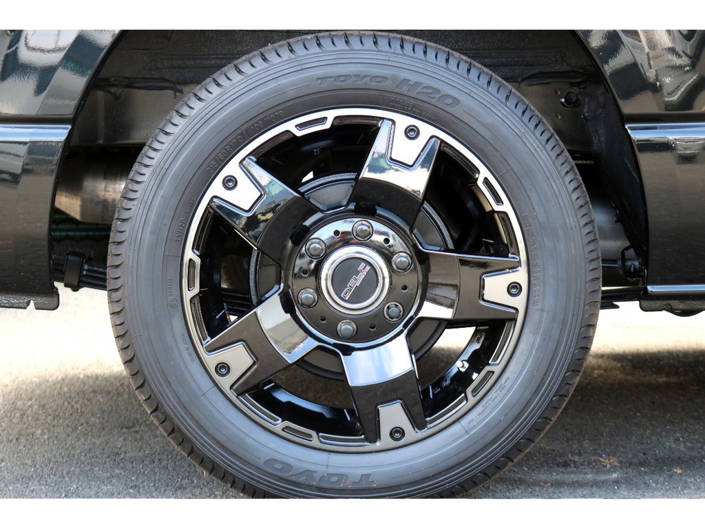 ＦＬＥＸ　Ｄｅｌｆ０３１７インチアルミ！ＴＯＹＯＨ２０タイヤ！
