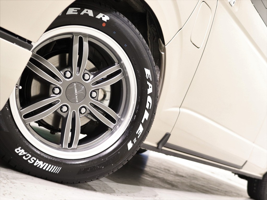 ４１５コブラバットラッカー＆ナスカータイヤの組み合わせ！