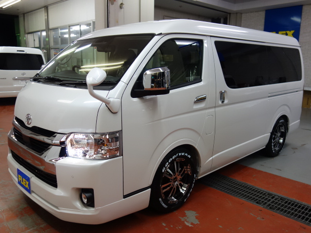 新車ハイエースワゴンＧＬファミリーに好評のアレンジＡＳシートアレンジ車両入庫致しました！！店頭在庫車、即納車可能になります！！