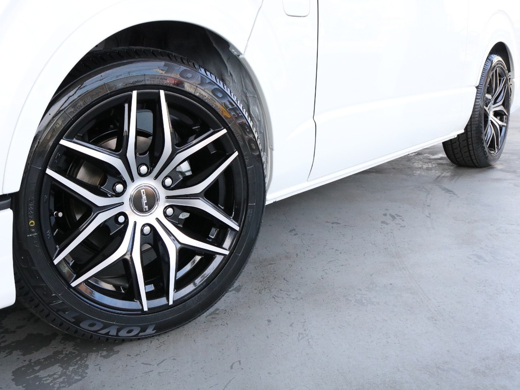 FLEXオリジナルDELF01　18インチアルミホイール☆TOYO　H20タイヤ☆