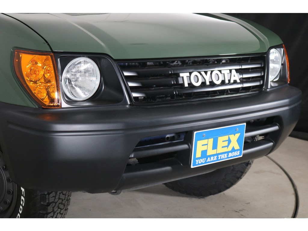 新品横文字TOYOTAグリル装着です！