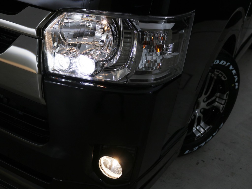 ＬＥＤヘッドランプ　標準装備！