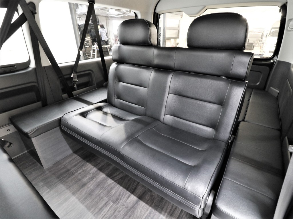 ３ｒｄシートは２人掛けになってます！