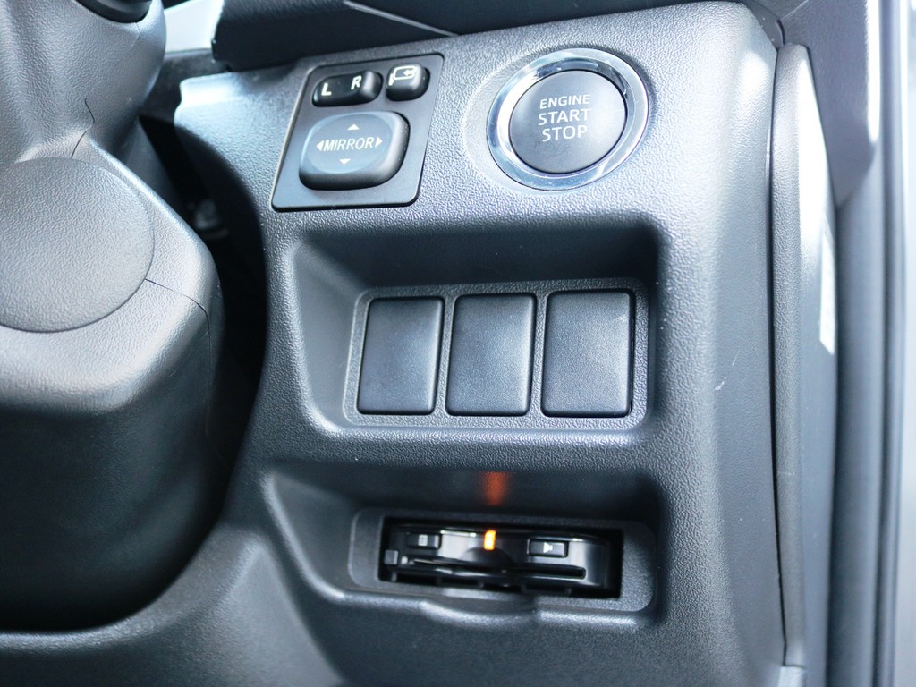 メーカーオプション　プッシュスタートシステム！