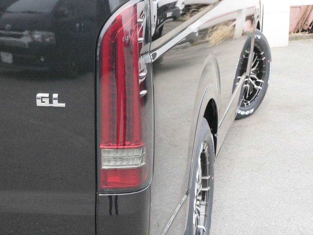 FLEXオリジナル☆アルティメットLEDテールランプ装着済み！