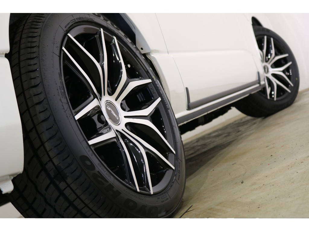 Delf01 18インチアルミホイール＆トーヨーH20タイヤ！