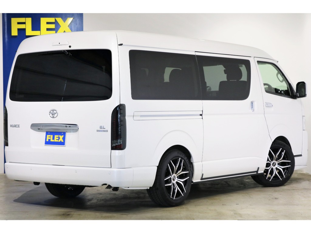 迫力あるリアビュー！