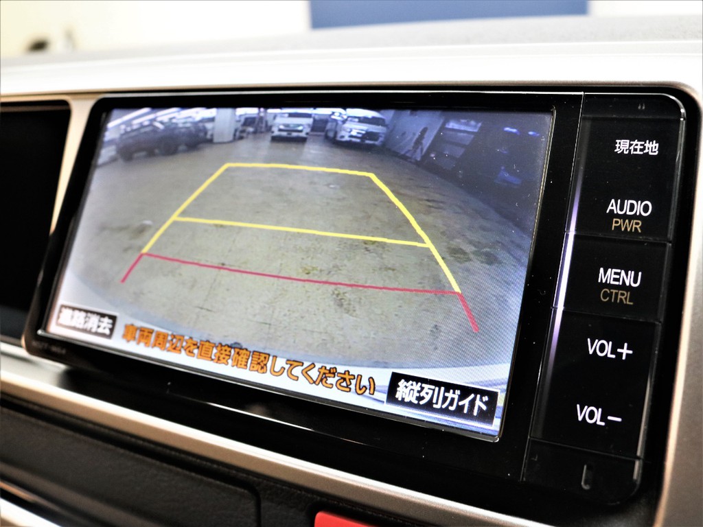 純正ナビ（フルセグＴＶ走行中視聴可能 Bluetoothmusic）バックカメラ付き！