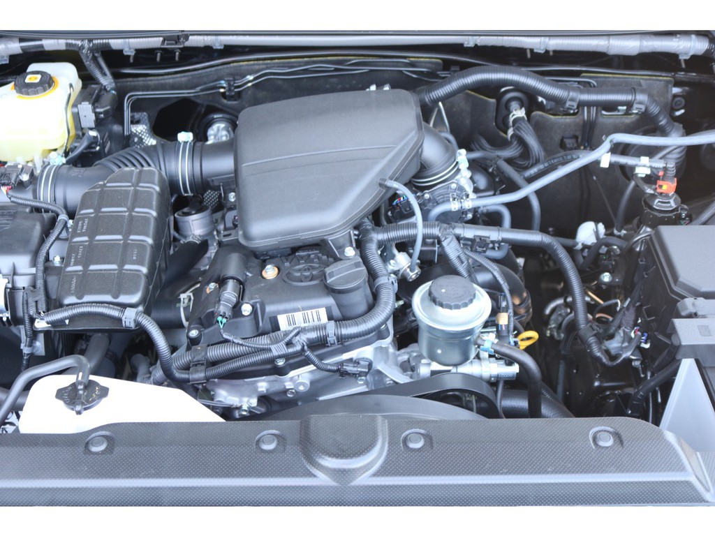 2.7L　ガソリンエンジン！