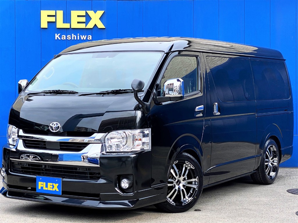 新車ハイエースワゴンＧＬ ＦＬＥＸオリジナルシートアレンジＶｅｒ１ トリプルナビパッケージ！！