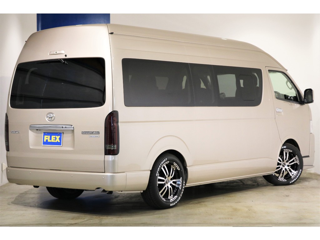 リアビューもかっこよく仕上げております！