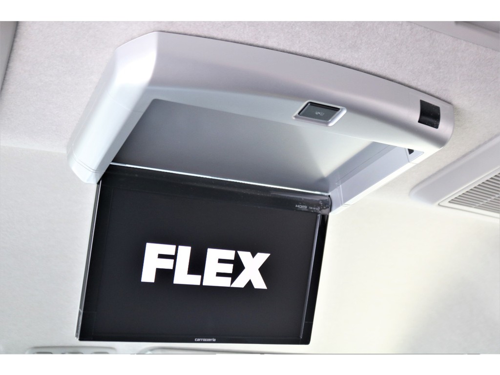 カロッツェリアフリップダウンモニター搭載！！
