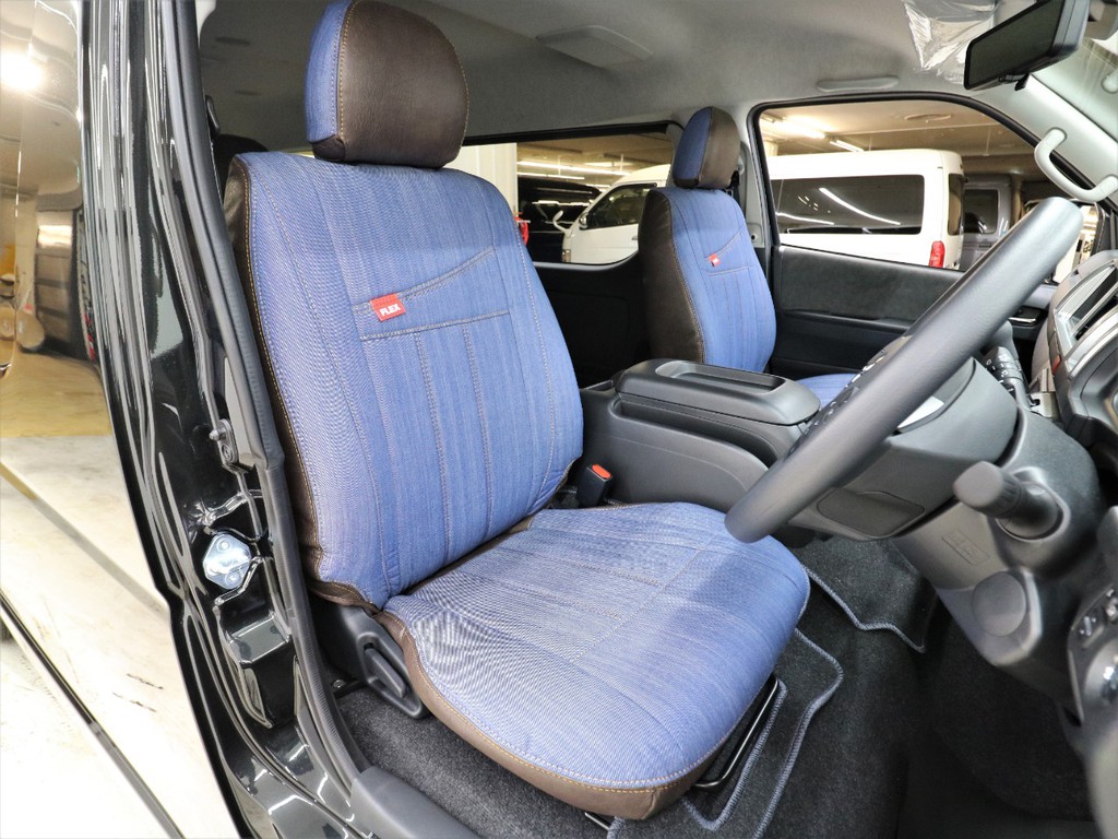 デニム生地のシートカバー装備でおしゃれ度UPです！