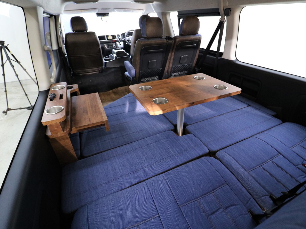 広々ベットスペース！車中泊も出来ちゃいます！