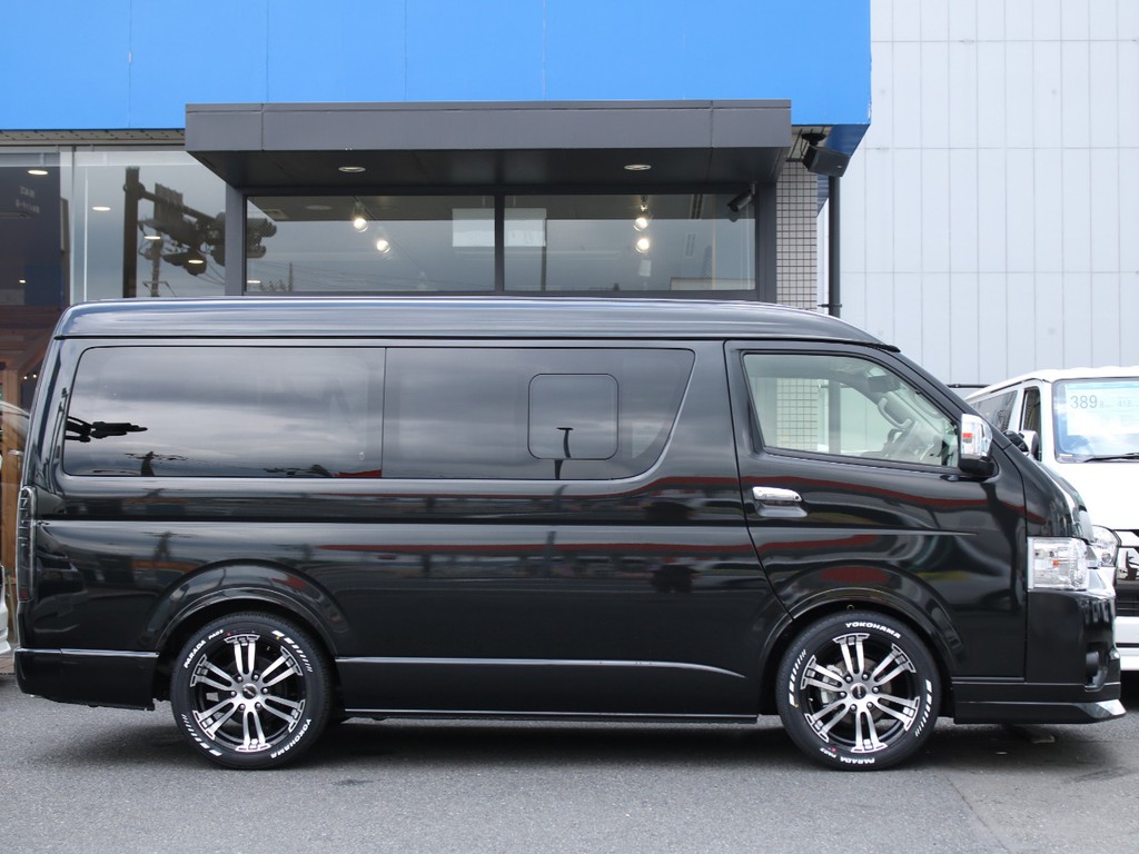 1.5インチローダウン済みの車両となっており、足回りがスッキリかっこよく仕上がっております！