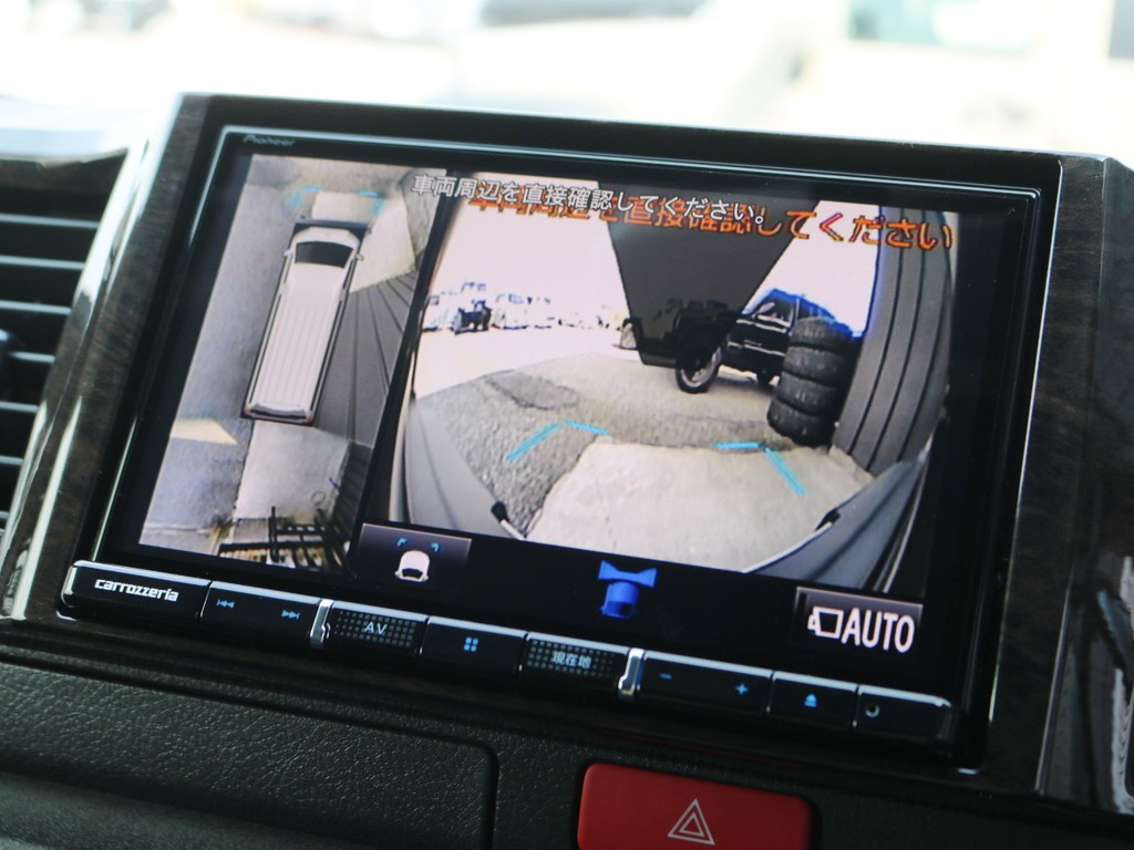 メーカーオプション　パノラミックビューモニター！車体を上から見たような映像をナビに映し出します♪