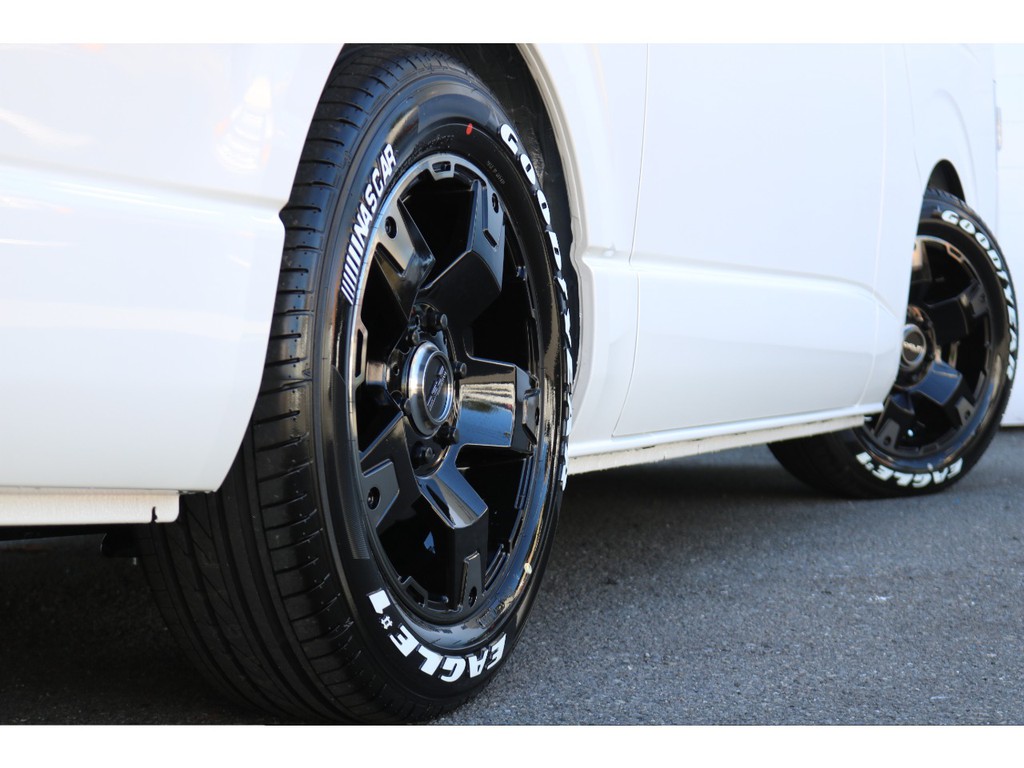 ＦＬＥＸ　Ｄｅｌｆ０３　１７インチアルミ！ＧＯＯＤＹＥＡＲタイヤ！