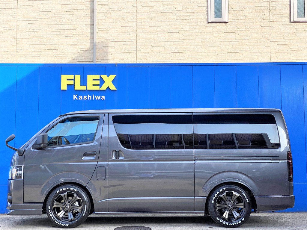 メーカーオプション 両側パワースライドドア完備！！フルエアロなどの追加オーダーもお任せください！！