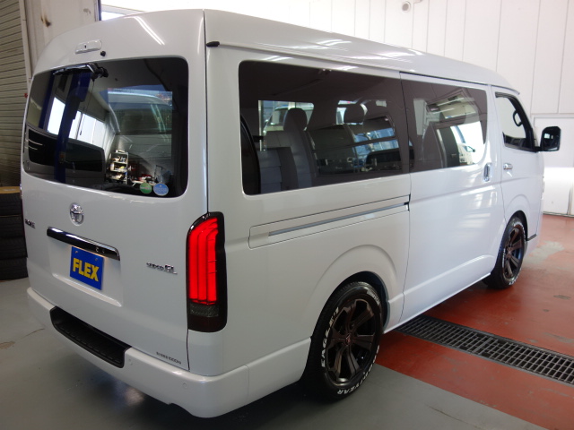 新車ハイエースＶダークプライムⅡワイド２８００ディーゼルナビパッケージ入庫致しました！！店頭在庫車、即納車可能になります！！