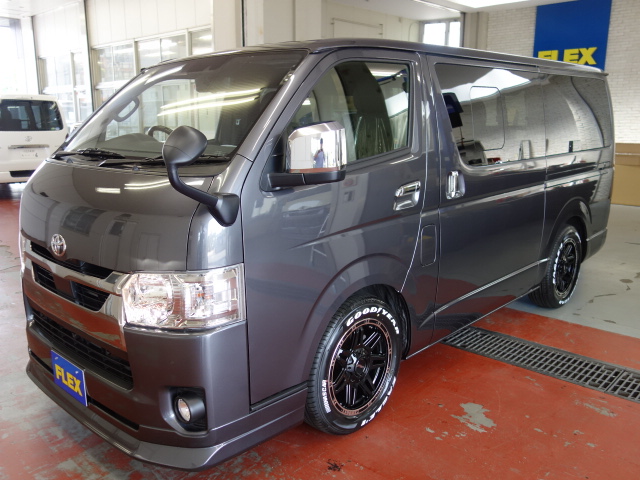 新車ハイエースＶダークプライムⅡ２８００ディーゼリターボナビパッケージ完成致しました！！店頭在庫車、即納車もご対応可能になります！！