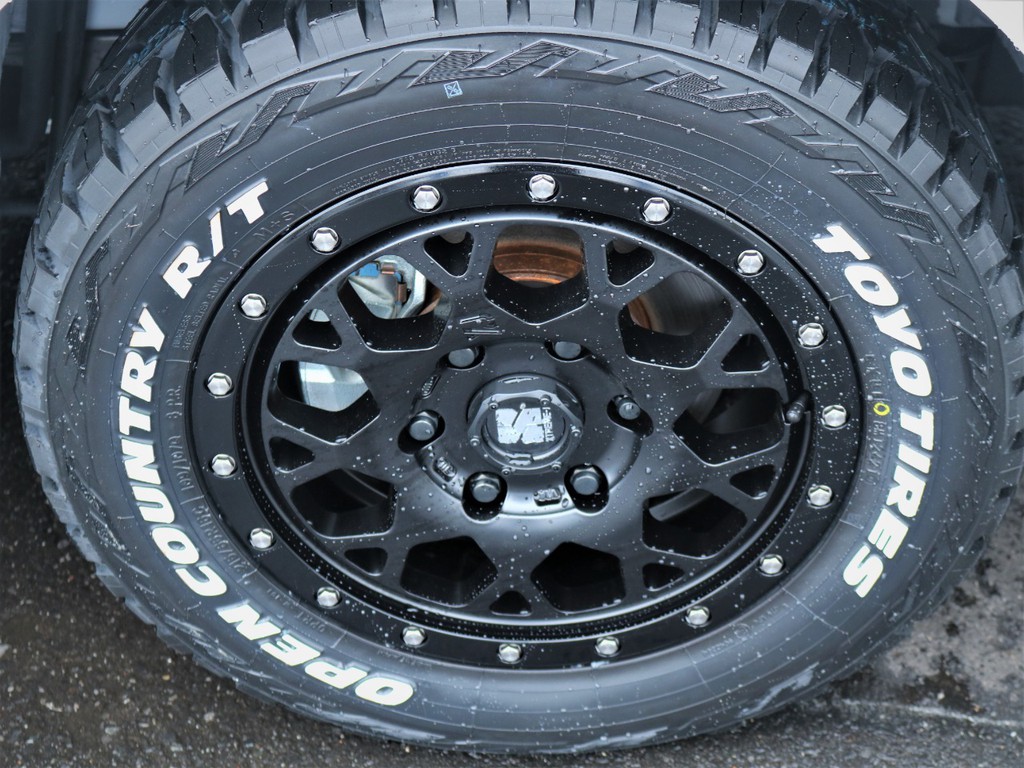エクストリーム１６インチアルミホイール、オープンカントリータイヤ！