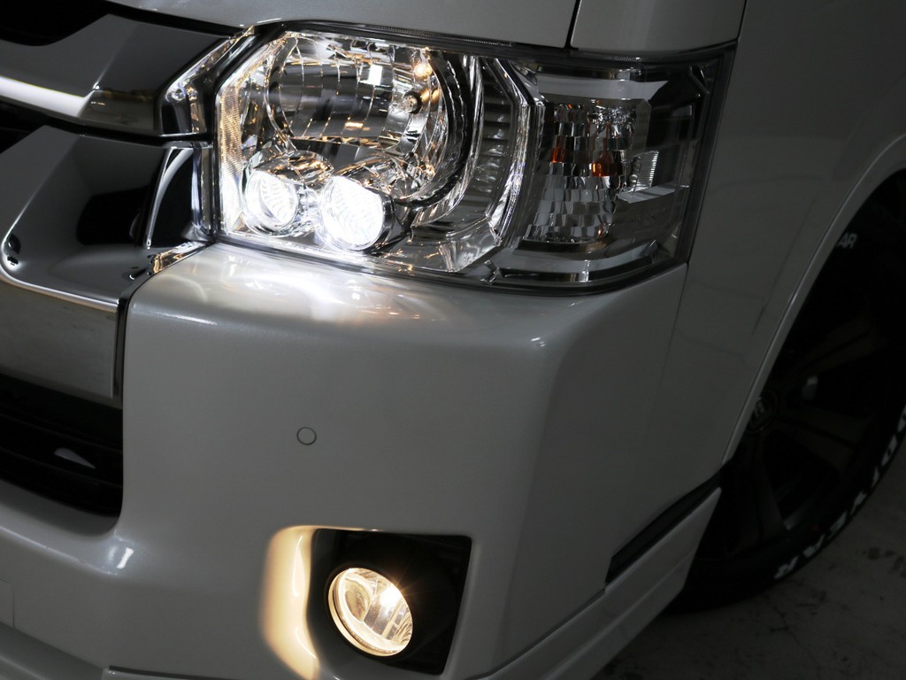 メーカーオプション　ｌＥＤヘッドランプ！