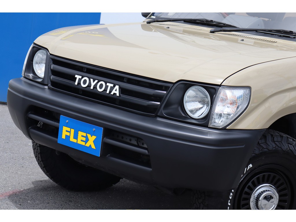 TOYOTAエンブレム付きグリル！