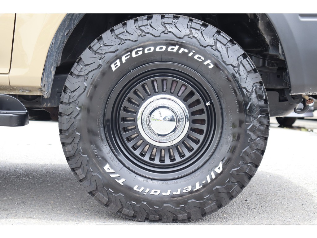 DEANカルフォルニアにBF Goodrich KO2ともに新品です！