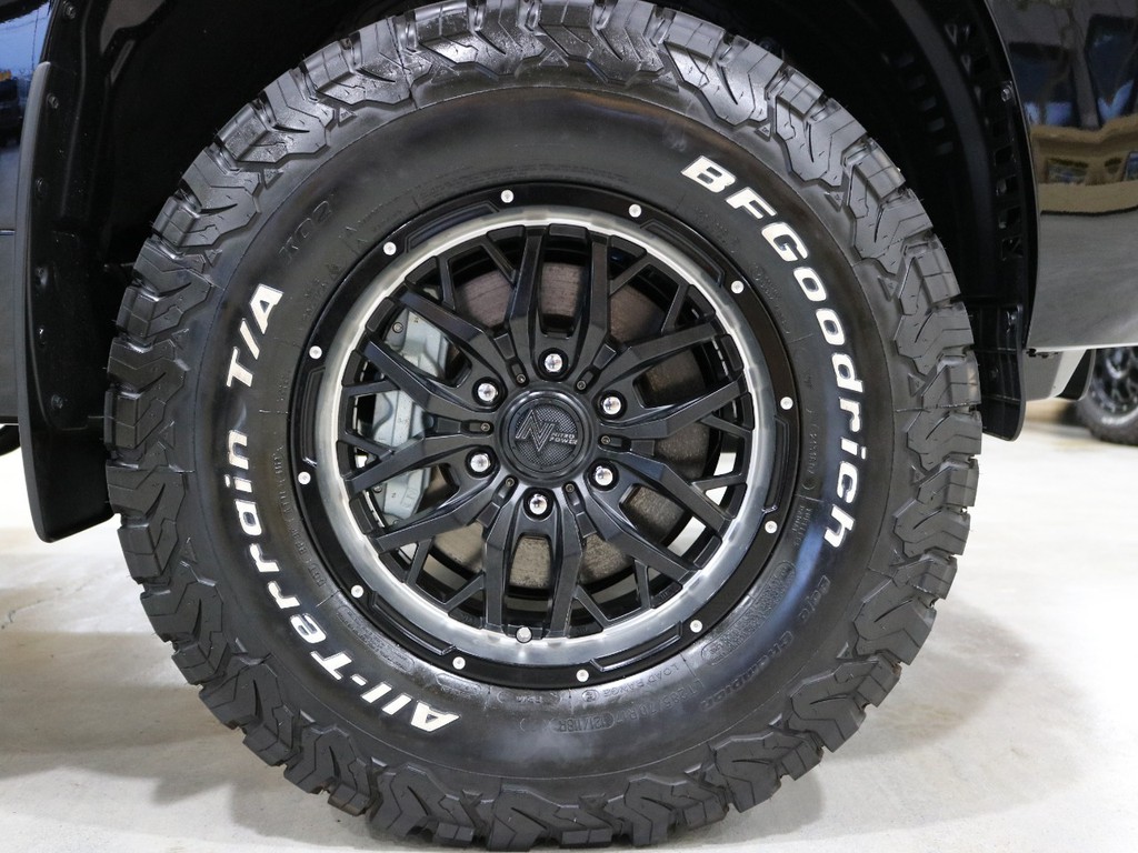 新品ウォーヘッド17インチＡＷ☆新品ＢＦグッドリッチタイヤ(285/70R17)★
