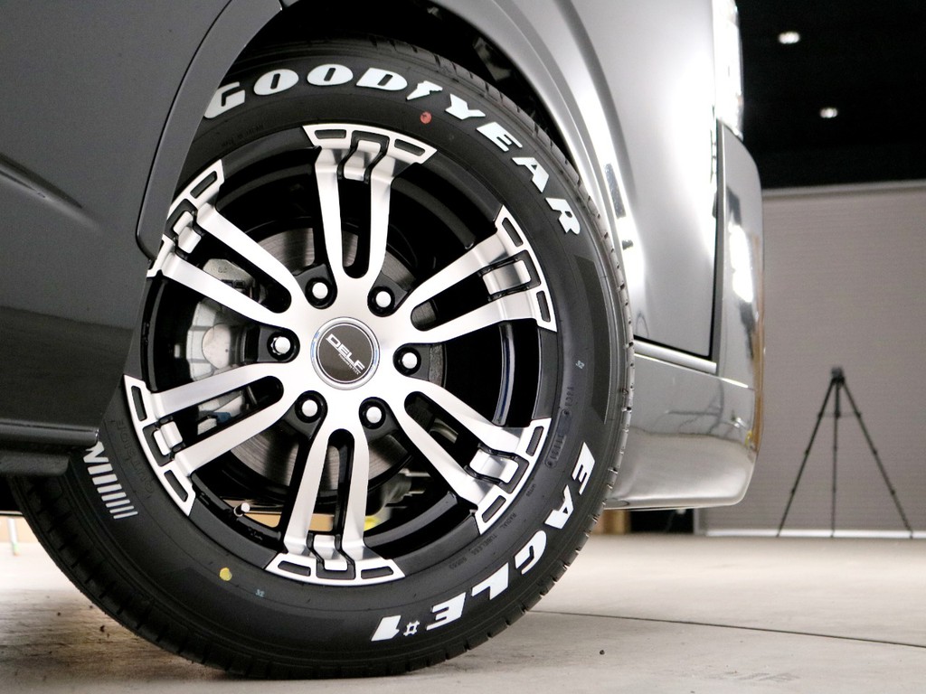 ＦＬＥＸオリジナル　Ｄｅｌｆ０２　１７インチアルミホイール！