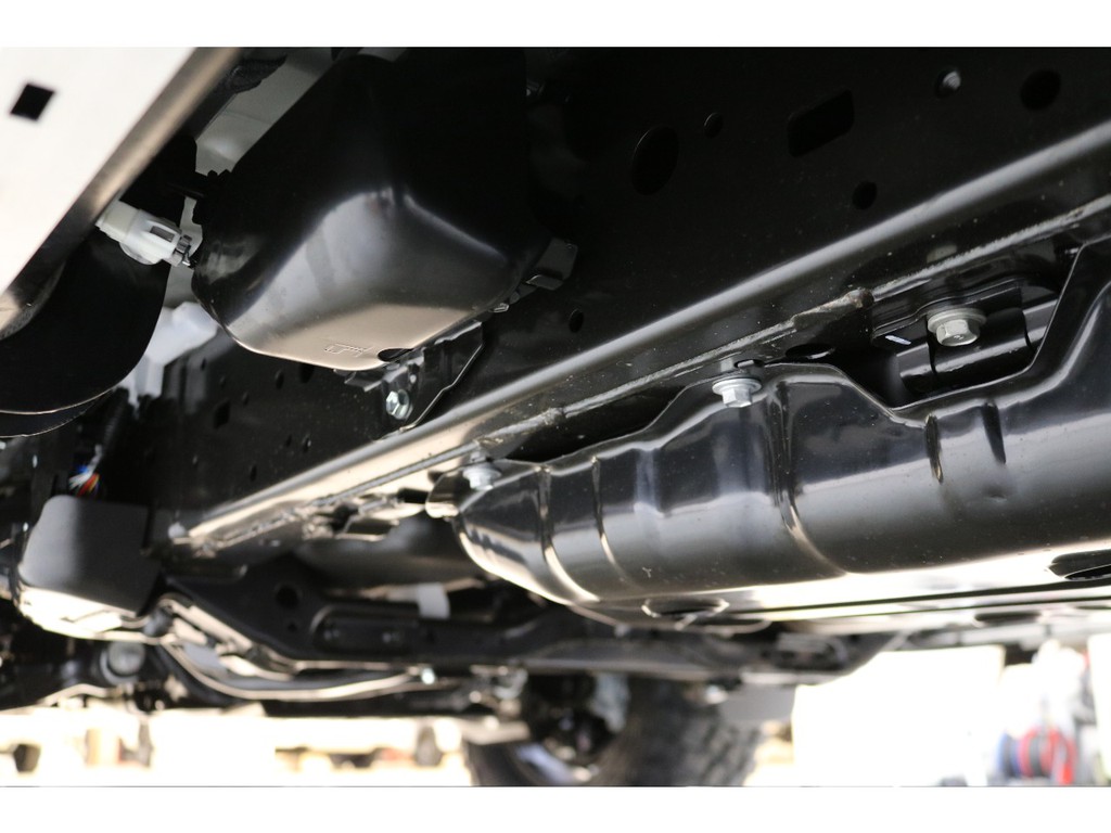 下廻りの防錆塗装もお任せください♪新車時の施工をオススメ致します♪