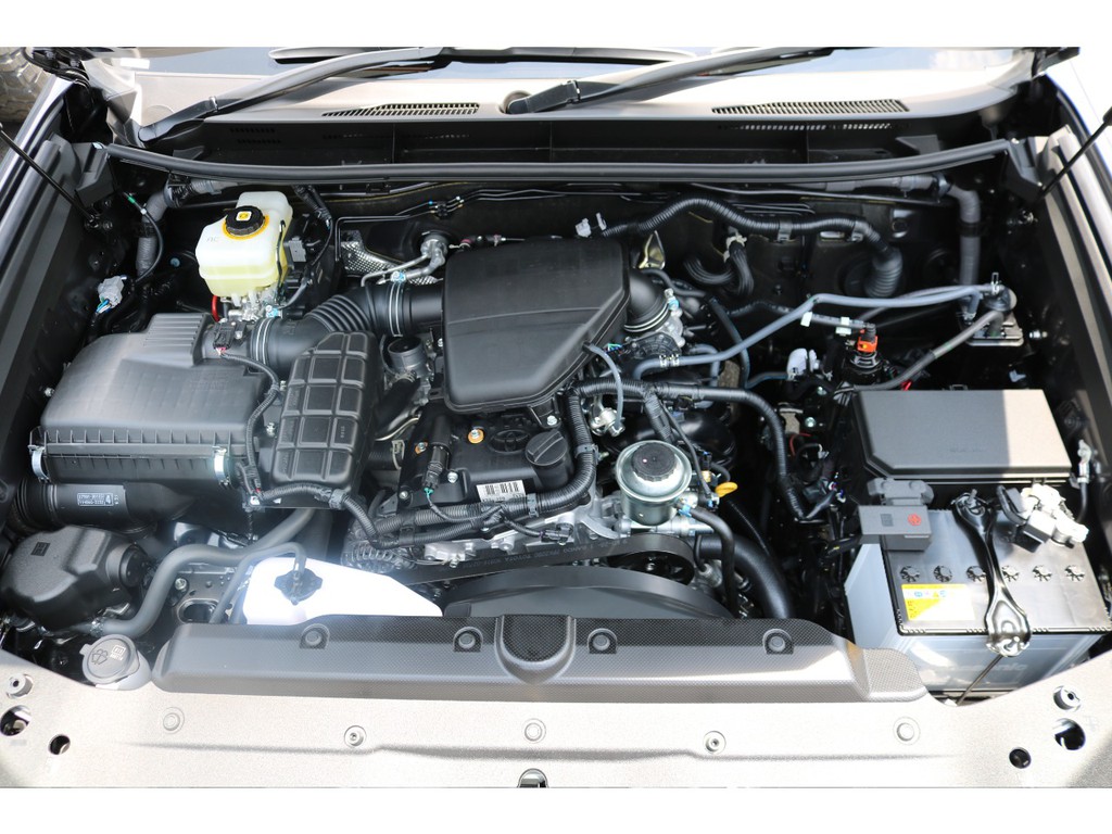 2700ccのガソリンエンジン！快適な走りを実現してくれます！