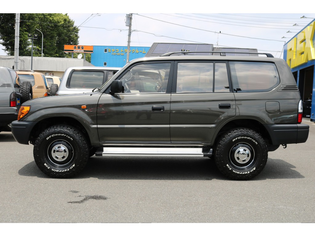車両全体的に色が統一されており、かっこよく仕上がった一台です！