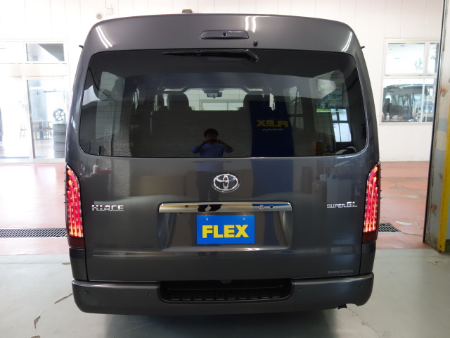 新車ダークプライムⅡワイドスーパーＧＬ２８００ディーゼルターボナビパッケージ入庫致しました！！店頭在庫車、即納車ご対応可能になります！！