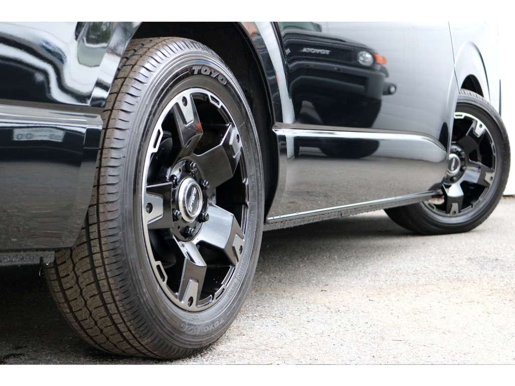 ＦＬＥＸ　Ｄｅｌｆ０３　１７インチアルミ！ＴＯＹＯＨ２０タイヤ！