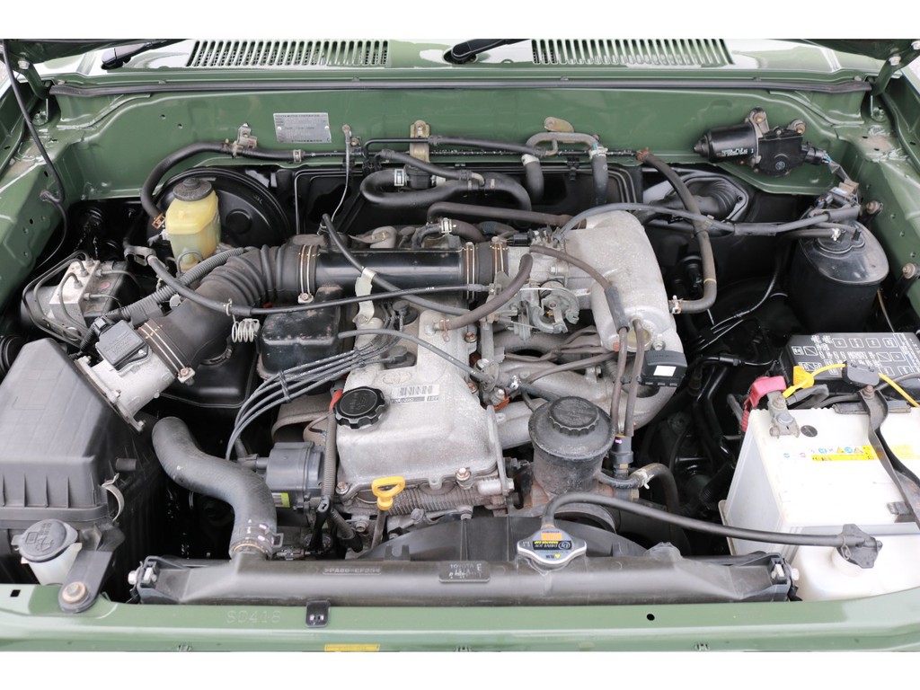 経済性に優れた２７００ｃｃの３ＲＺエンジン！タイミングチェーン式の為、１０万キロ毎の交換も不要です！