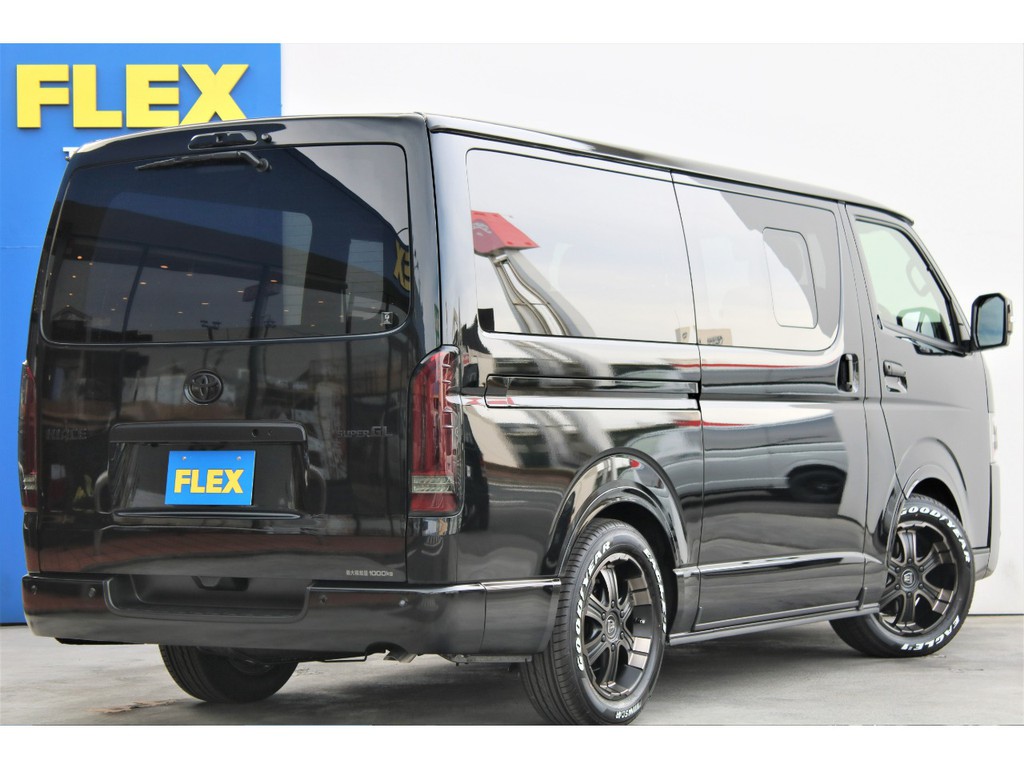 ブラック×マットブラックで統一されたかっこいい車両！！