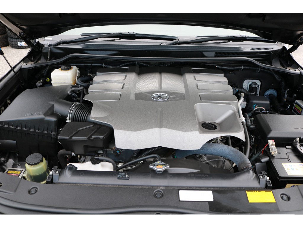 V8 ４６００ccの大排気量１ＵＲエンジン搭載☆