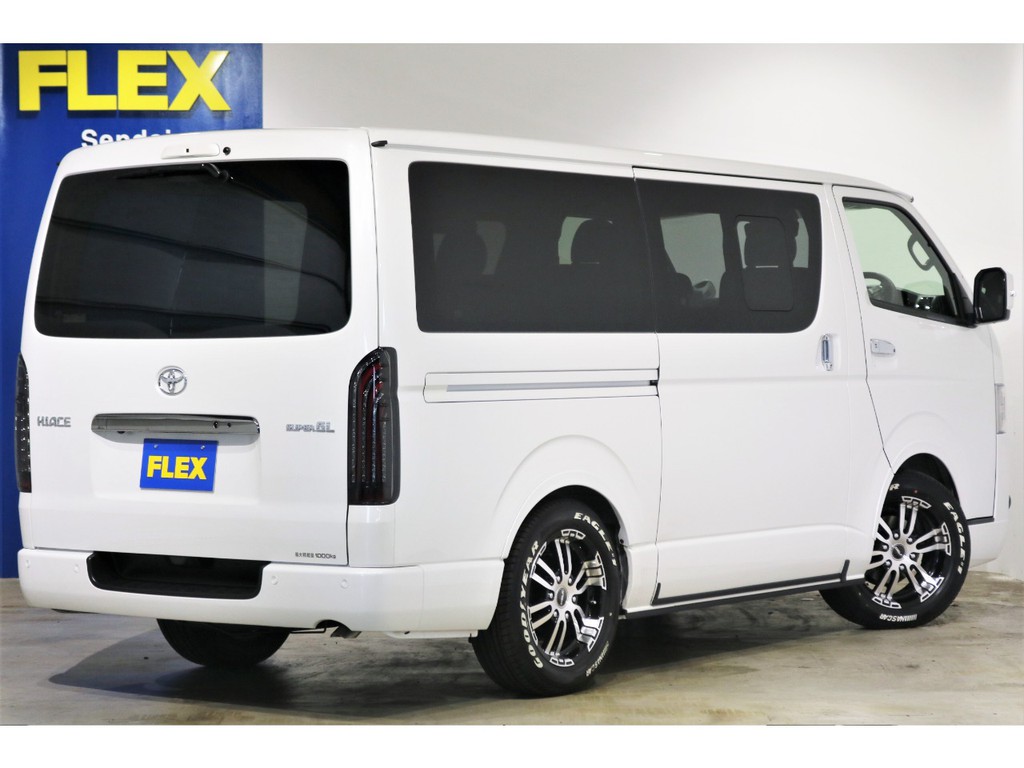 新型ハイエースバンが即納車可能です！お問い合わせは【022-288-0411】迄お早めに！