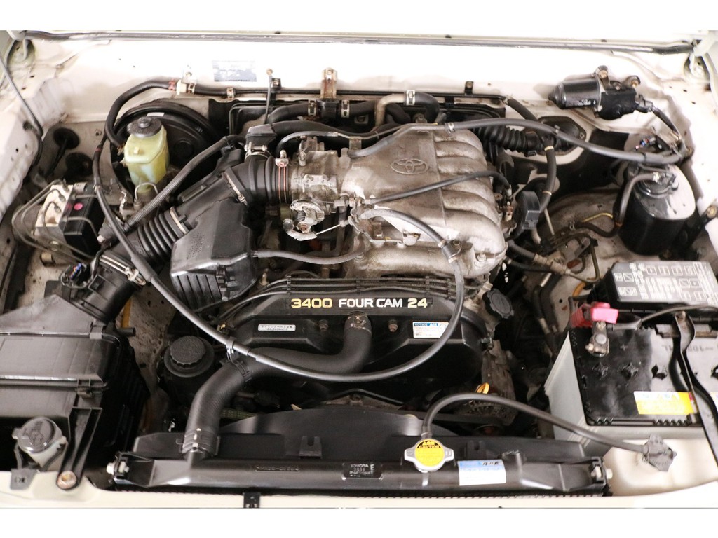 V6　3.4Lエンジン！高速道路も楽に走れます！